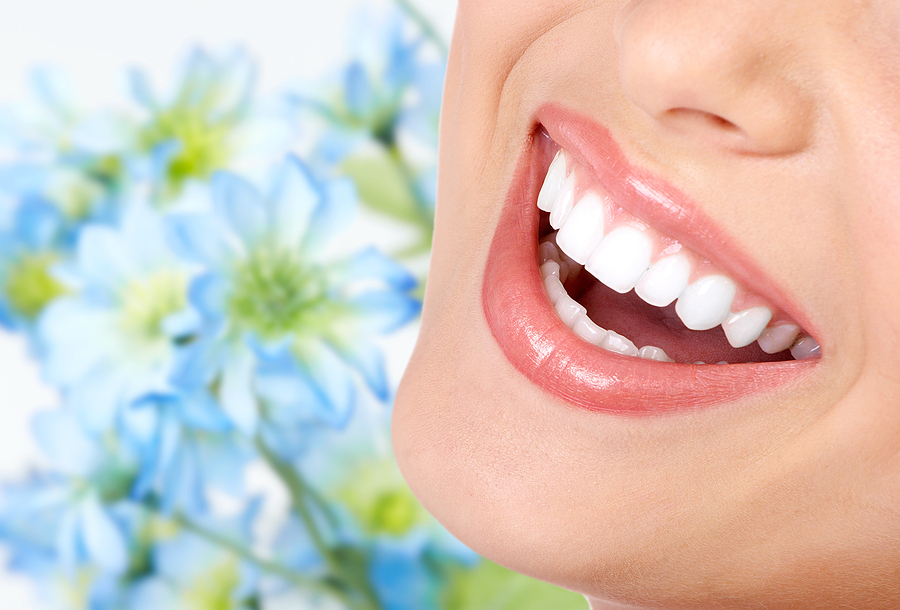 Achieve a Bright, Beautiful Smile: A Complete Guide to Teeth Whitening in Port Charlotte, FL